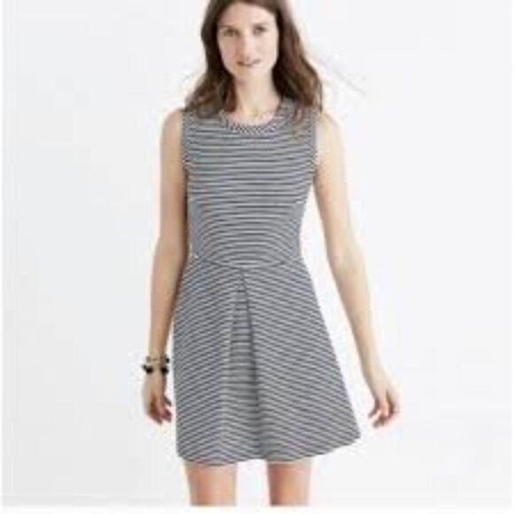 Madewell Navy and White Striped Afternoon Dress Fit and Flare Size Medium - Picture 2 of 9